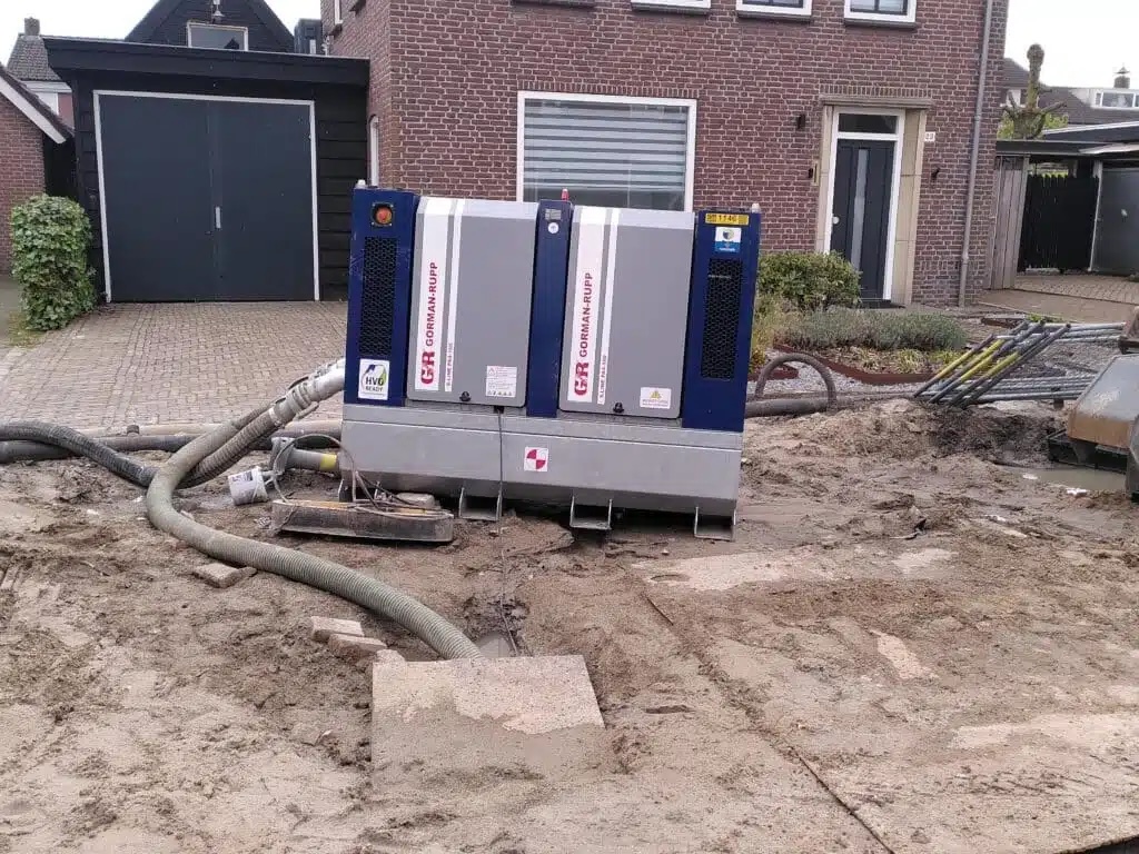Gorman-Rupp pompset voor vuilwater en riolering op een bouwplaats